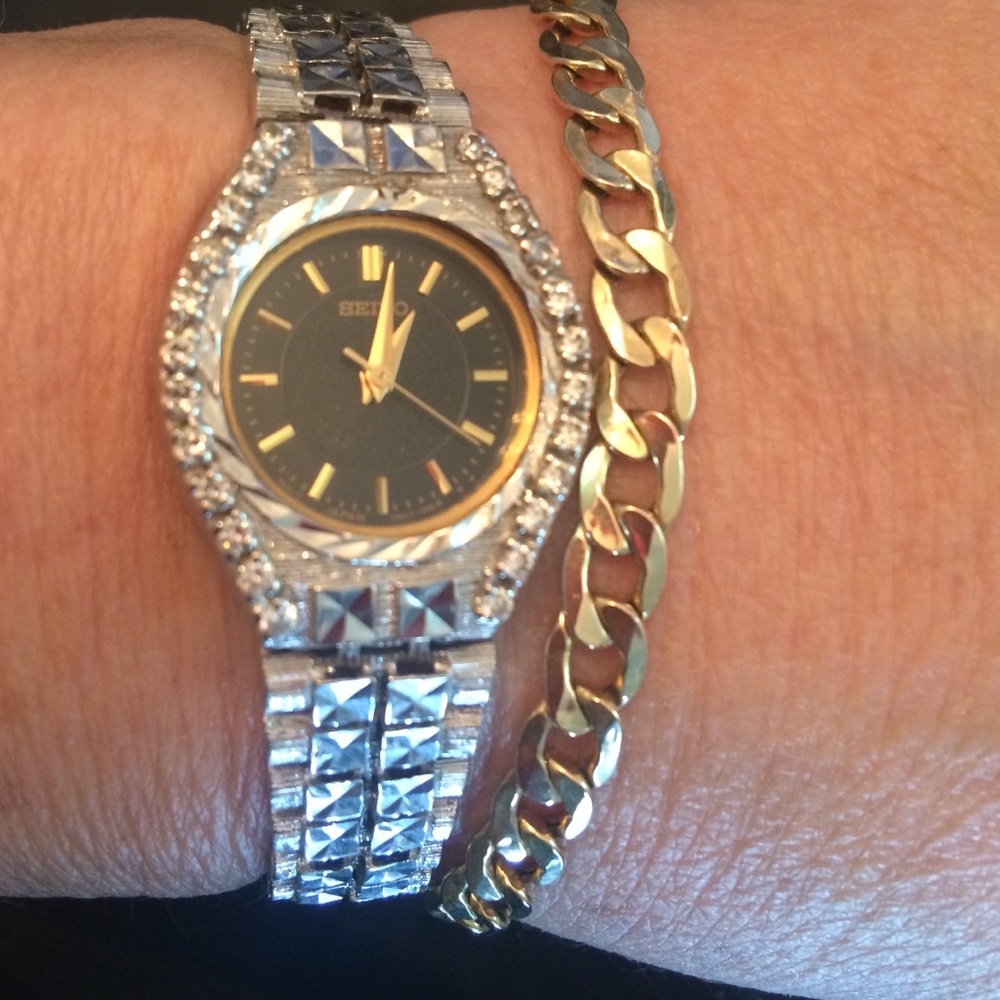 Antique 18k solid gold w/ 22 diamonds Seiko watch (Price of gold is over 4k now)